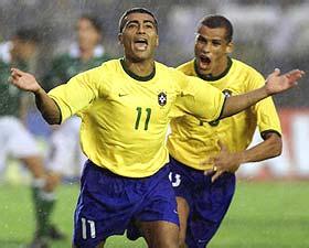 他的投篮出 他的投篮出