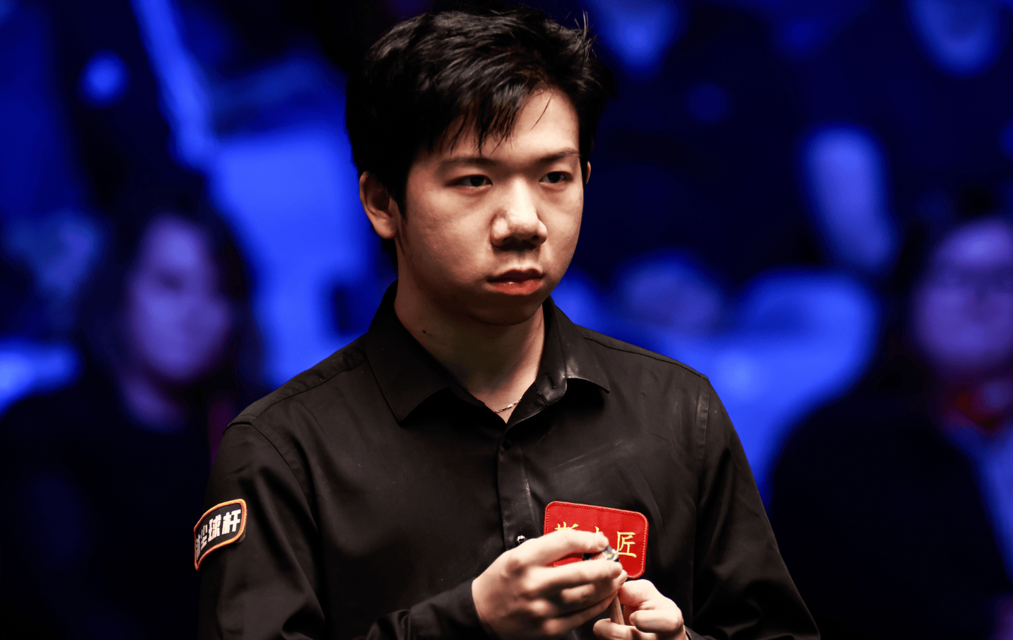 不走运，客场对阵曼联2次被进点球+吃到红牌，皇家社会是西甲首队.