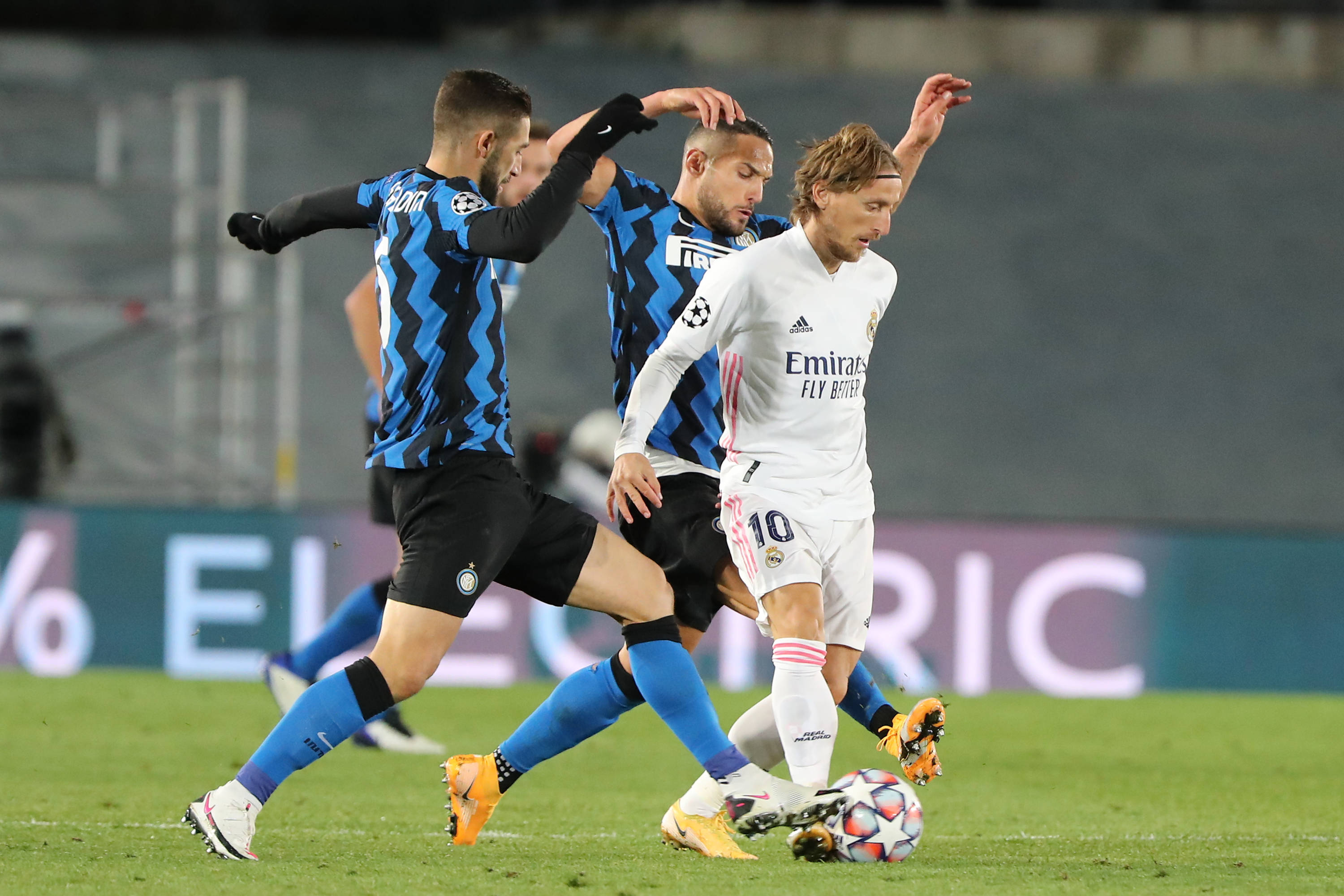 应聚焦三点 应聚焦三点