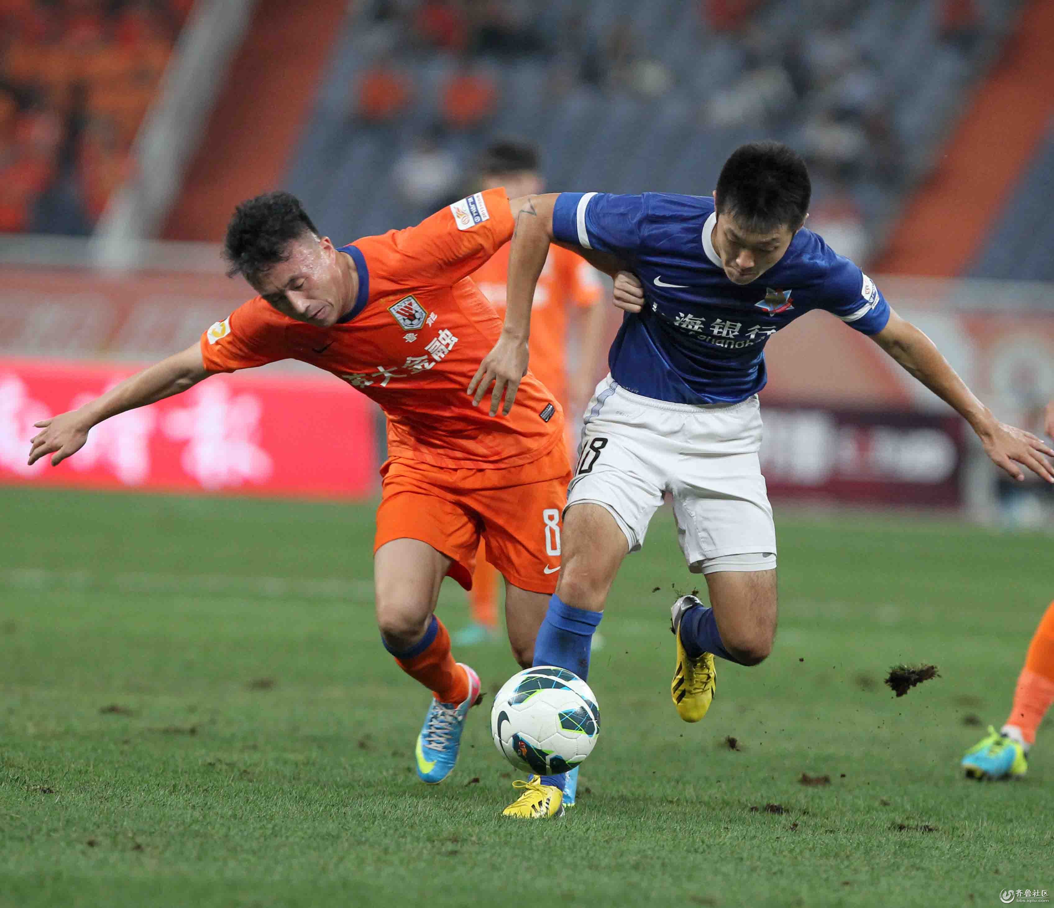 在同一边 在同一边